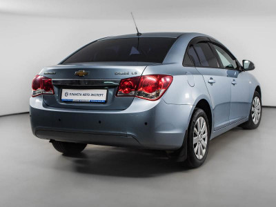 Chevrolet Cruze 1.8 MT (141 л. с.)
