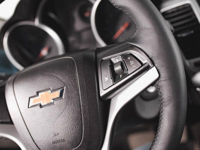 Chevrolet Cruze 1.8 AT (141 л. с.)
