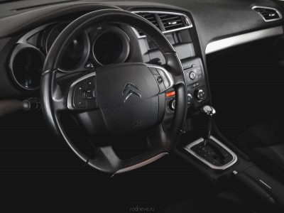 Citroen C4 1.6 VTi AT (120 л. с.)
