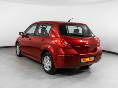 Nissan Tiida 1.6 MT (110 л. с.)