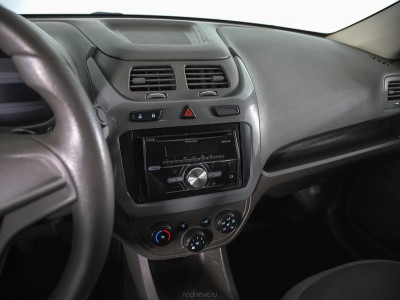 Chevrolet Cobalt 1.5 MT (106 л. с.)