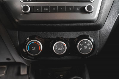 Kia Rio 1.6 AT (123 л. с.)