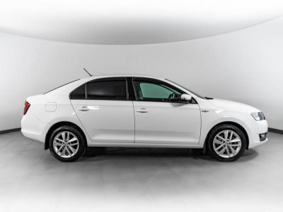 ŠKODA RAPID 1.6 AT (110 л. с.)