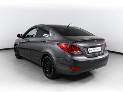 Hyundai Solaris 1.4 MT (107 л. с.)