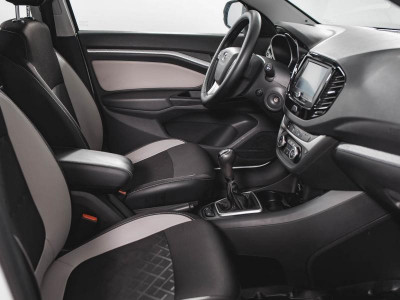 LADA Vesta 1.6 MT (106 л. с.)