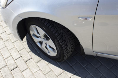 Hyundai Solaris 1.4 AT (107 л. с.)