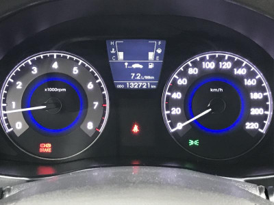 Hyundai Solaris 1.4 MT (107 л. с.)