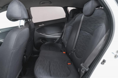 Hyundai Solaris Хетчбек 1.6 AT (123 л. с.)