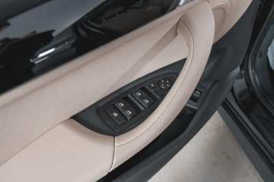 BMW X1 18i sDrive 1.5 AT (136 л.с.)
