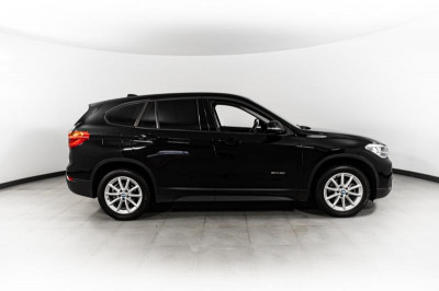 BMW X1 18i sDrive 1.5 AT (136 л.с.)