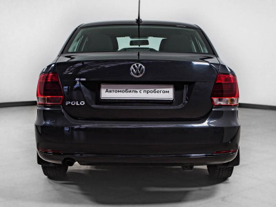 Volkswagen Polo 1.6 MPI MT (110 л. с.)