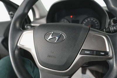 Hyundai Solaris 1.4 MT (100 л.с.)