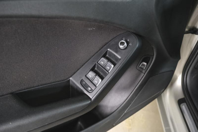 Audi A4 1.8 TFSI multitronic (170 л. с.)