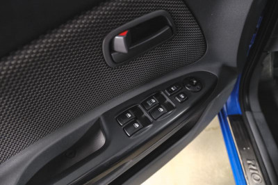 Kia Rio 1.4 AT (97 л. с.)