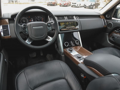 Land Rover Range Rover 4.4d AT (339 л.с.) 4WD