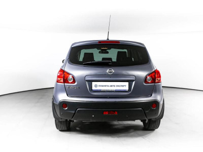 Nissan Qashqai 2.0 CVT FWD (140 л. с.)