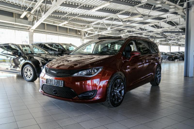 Chrysler Pacifica 3.6 AT (279 л.с.)