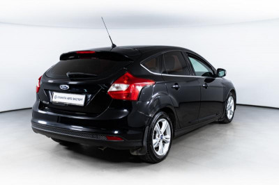 Ford Focus 1.6 PowerShift (105 л. с.)