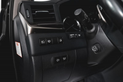Lexus LX 450d AT (272 л. с.)