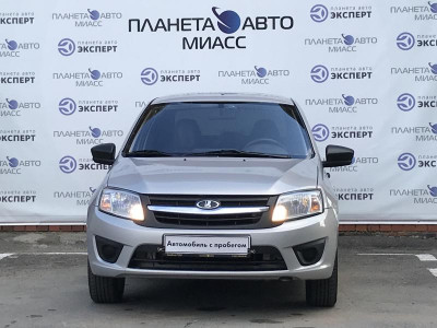 LADA Granta седан 1.6 MT 8кл (87 л. с.)