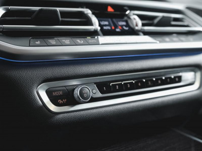BMW X7 xDrive30d Steptronic (249 л.с.)
