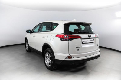 Toyota RAV4 2.0 CVT 4WD (146 л. c.)