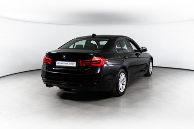 BMW 3 серия 320i AT (184 л. с.)