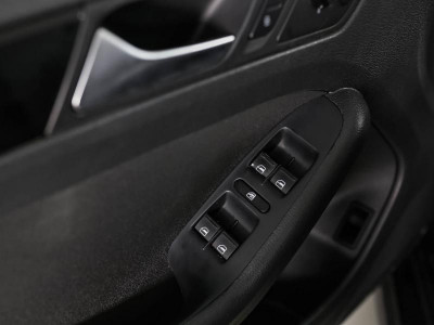 Volkswagen Jetta 1.4 TSI MT (122 л. с.)