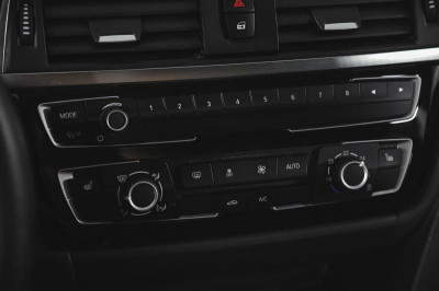 BMW 3 серия 320i AT (184 л. с.)