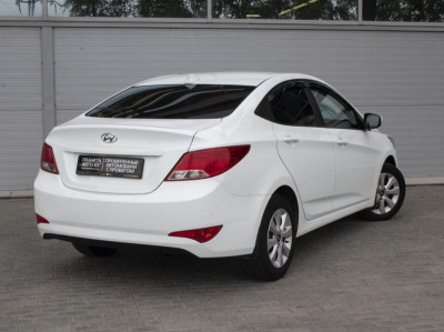 Hyundai Solaris 1.6 AT (123 л. с.)