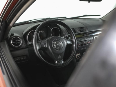 Mazda 3 1.6 MT (105 л. с.)