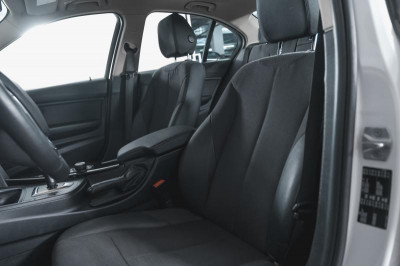 BMW 3 серия 320i AT (184 л. с.)