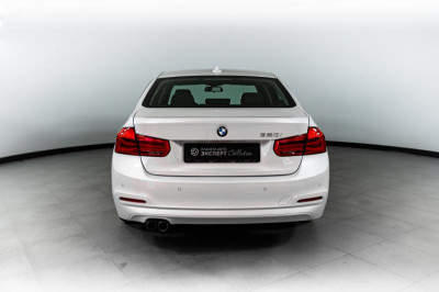 BMW 3 серия 320i AT (184 л. с.)