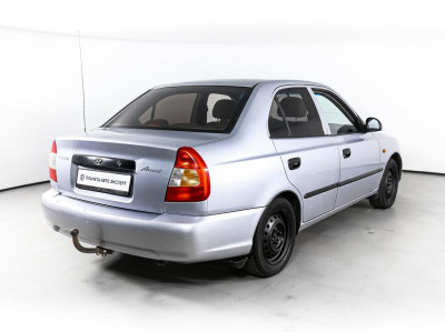 Hyundai Accent 1.5 MT (102 л. с.)