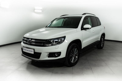 Volkswagen Tiguan 1.4 TSI BlueMotion DSG (150 л. с.)