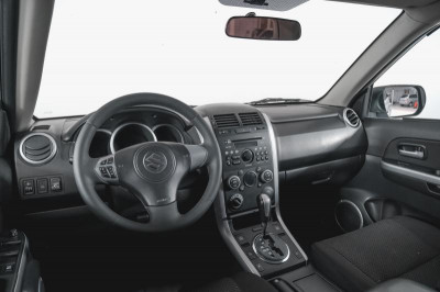 Suzuki Grand Vitara 2.0 AT (140 л.с.) 4WD
