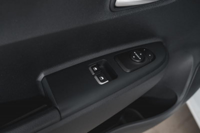 Kia Rio 1.4 MT (100 л. с.)