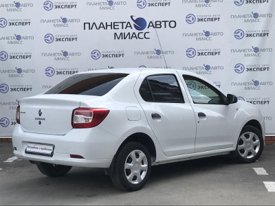 Renault Logan 1.6 MT (82 л. с.)