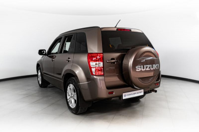 Suzuki Grand Vitara 2.4 MT (169 л.с.) 4WD