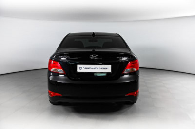 Hyundai Solaris 1.6 AT (123 л. с.)