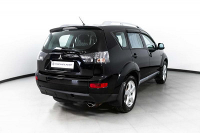 Mitsubishi Outlander 2.4 CVT 4WD (170 л. с.)