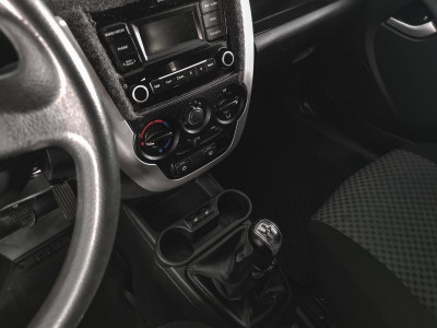 LADA Granta седан 1.6 MT 16кл (98 л. с.)