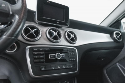 Mercedes-Benz GLA GLA 200 7G-DCT (156 л. с.)