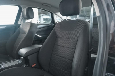 Volkswagen Golf 1.4 MT (75 л. с.)