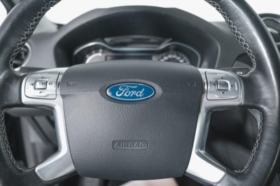 Ford Mondeo 2.0 SCTi Powershift (200 л. с.)