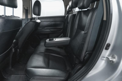 Mitsubishi Outlander 2.0 CVT 4WD (146 л. с.)