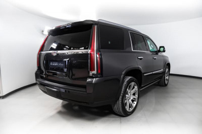 Cadillac Escalade 6.2 AT (409 л.с.) 4WD