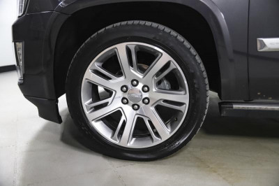 Cadillac Escalade 6.2 AT (409 л.с.) 4WD
