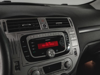 Ford Kuga 2.5 DuraShift AWD (200 л. с. '11)
