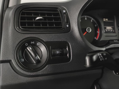 Volkswagen Polo 1.6 MPI AT (110 л. с.)
